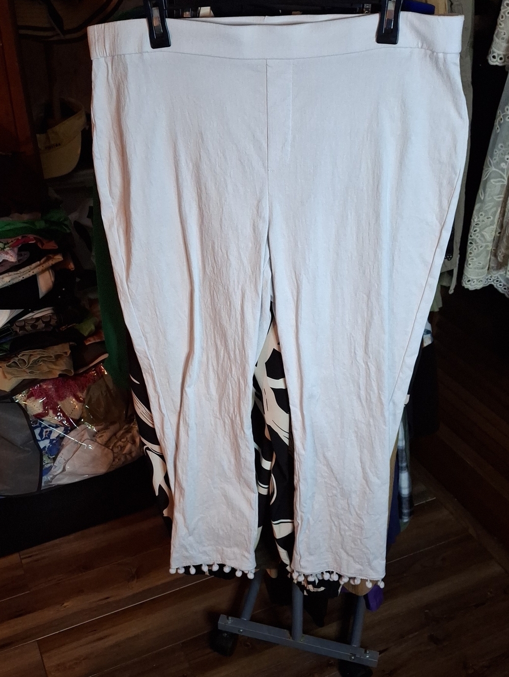 Roz & Ali White Pom-Pom Hem Cropped Pants 16 Preloved